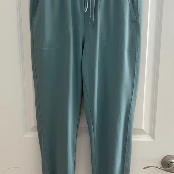 Zella Live In Pocket Joggers in Grey Thunder - Picture 12 of 13